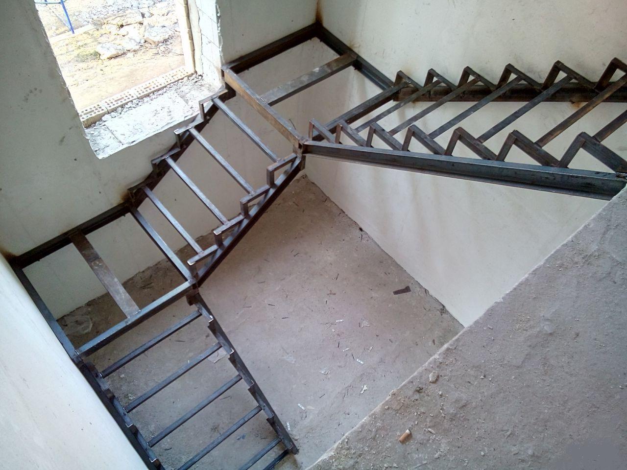 Лестницы из металла своими руками